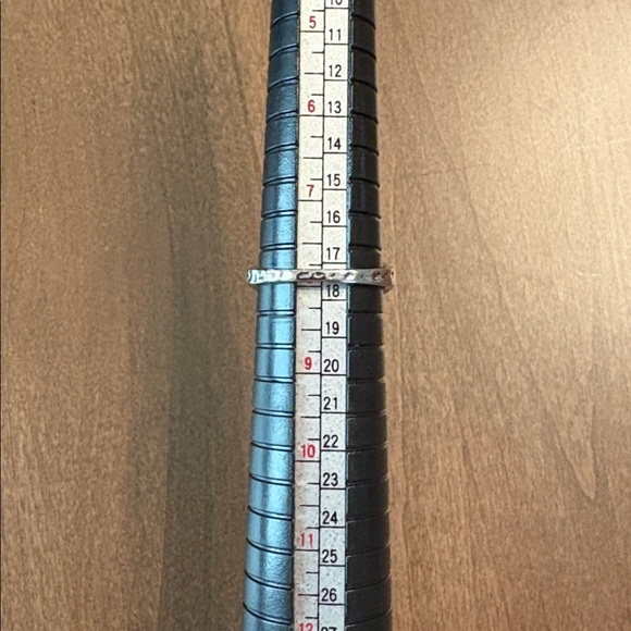 HOLDING Elegant Silver Moonstone and Blue Labradorite Ring - Picture 8 of 13